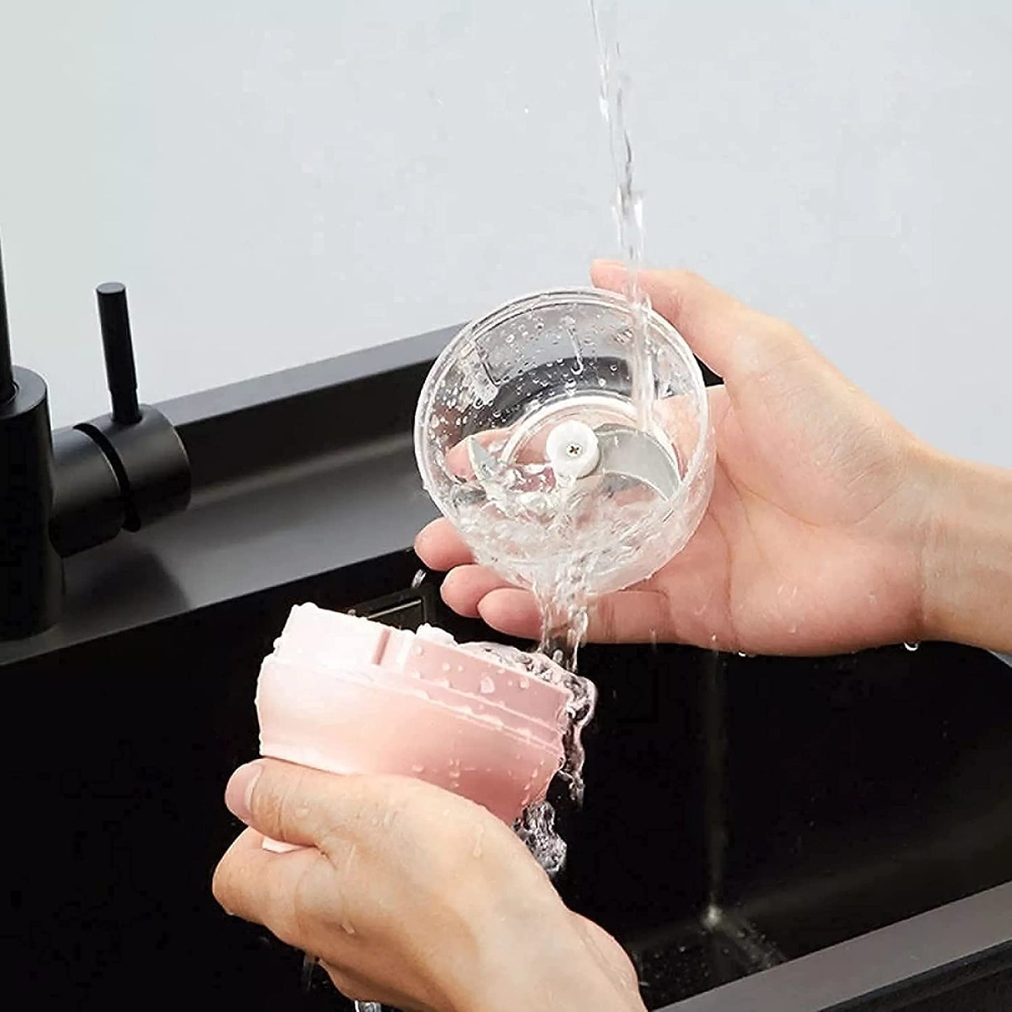 Effortless Mini Garlic Chopper™